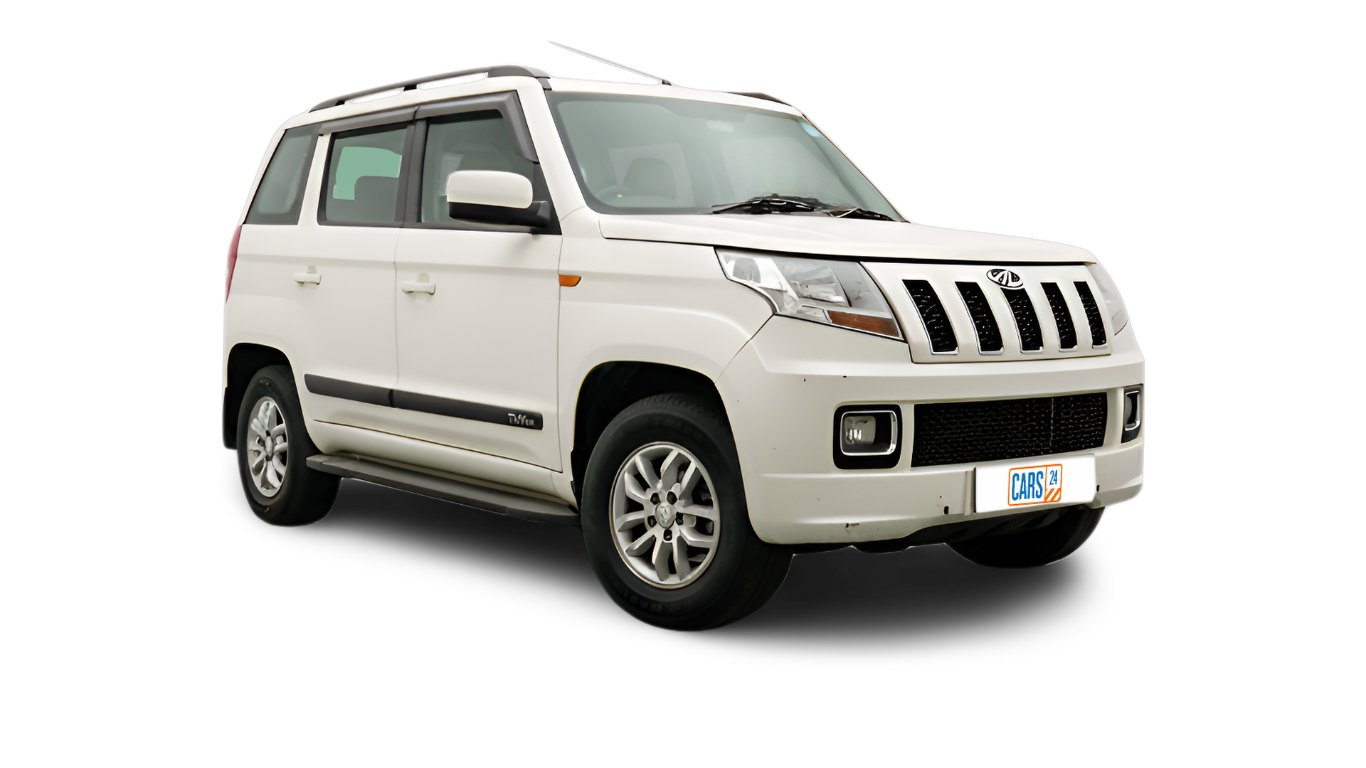 Mahindra TUV300-img